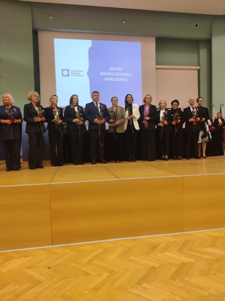 40 lat z pasją do edukacji – Medal Komisji Edukacji Narodowej dla Pani Urszuli Pieńkowskie